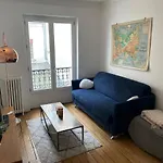 Charming And Bright Flat In A Very Convenient Area