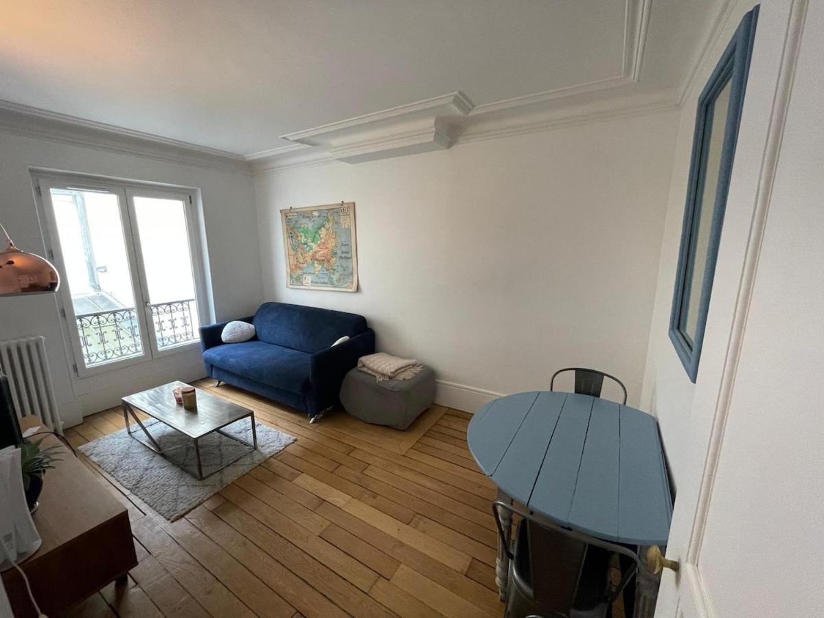 Charming And Bright Flat In A Very Convenient Area